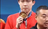 足球直播平台-选手因个人突出表现而辉煌夺取金牌